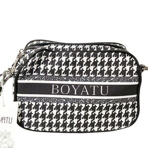 Boyatu Houndstooth Crossbody Bag  Black White Cosmetics‎ Case NEW